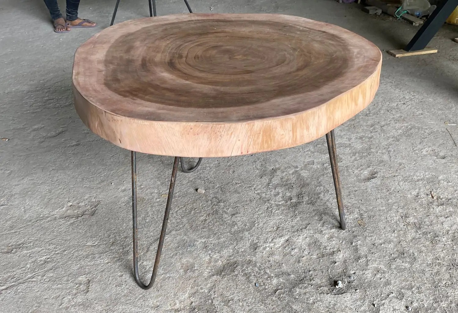  Product image 10 of the product “Low natural wood table round from suar with metal legs 